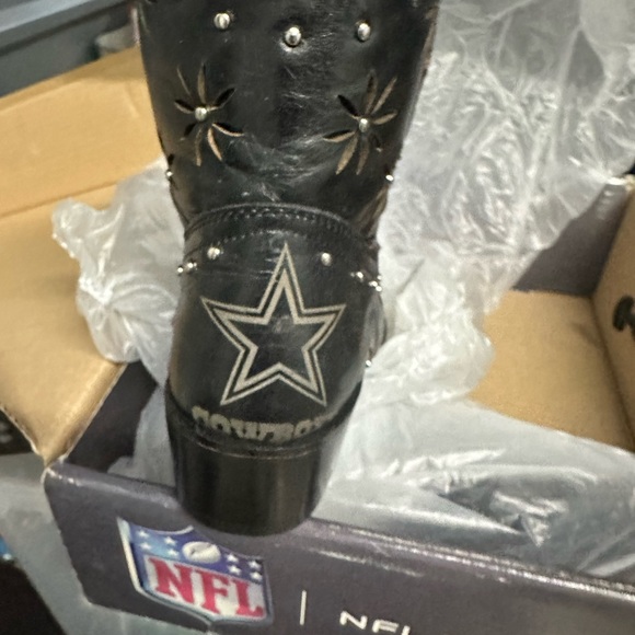 WOMENS DALLAS COWBOY LEATHER BOOTS, SIZE 6.5 - Picture 2 of 4